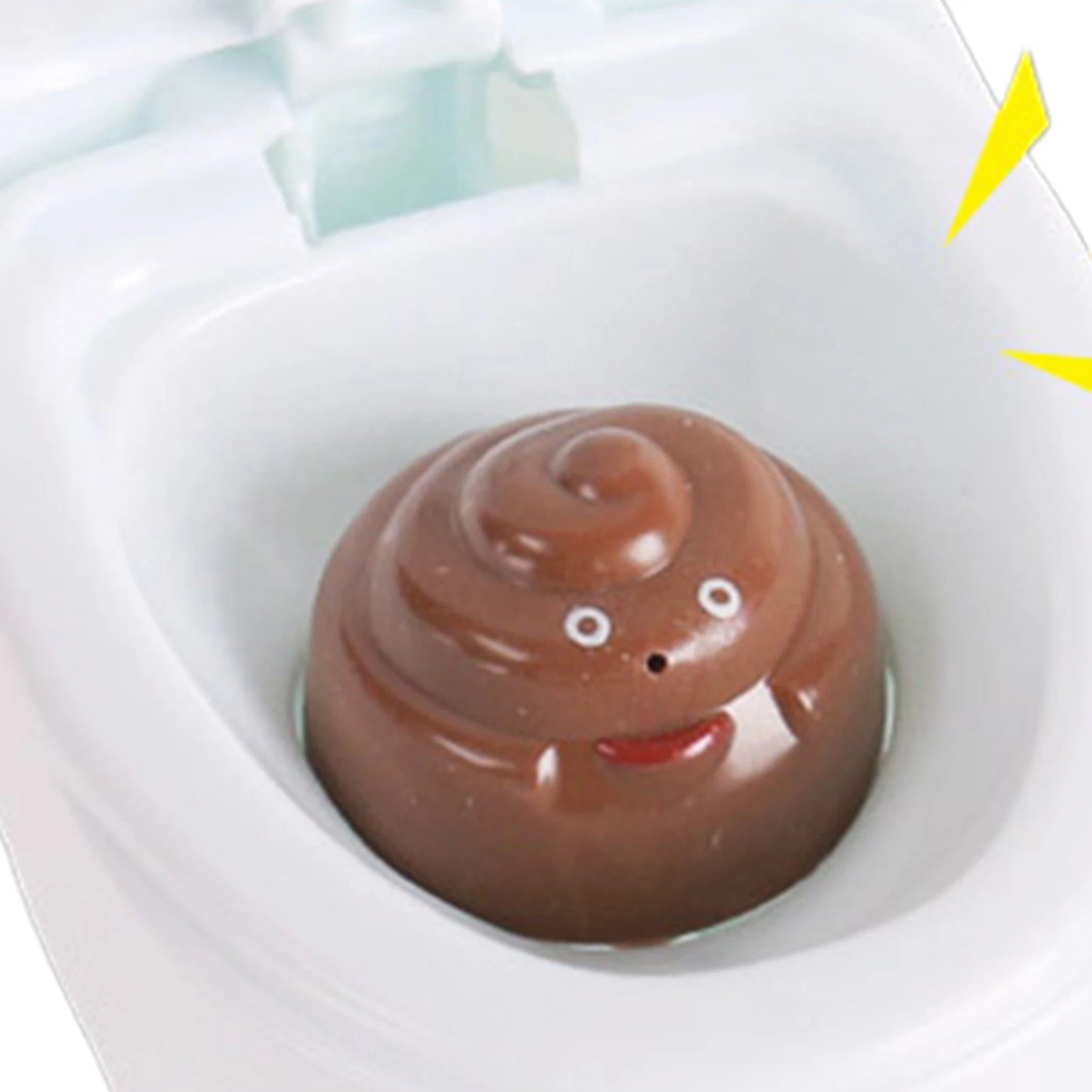 Funny Prank Squirt Spray Water Toilet Closestool Joke Gag Mini Anti Stress Toys Holiday Trick Supplies for Adults Home Office