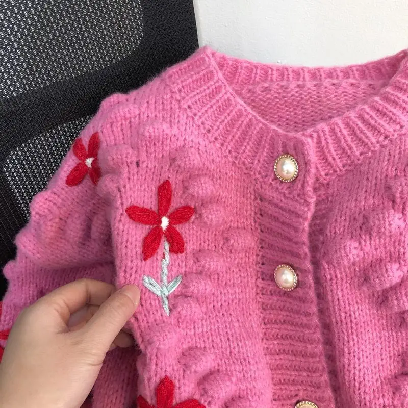 2025 Autumn and Winter Fashion New Women's Elegant Knitted Loose Cardigan Single Breasted Retro Three-dimensional Flower Sweater