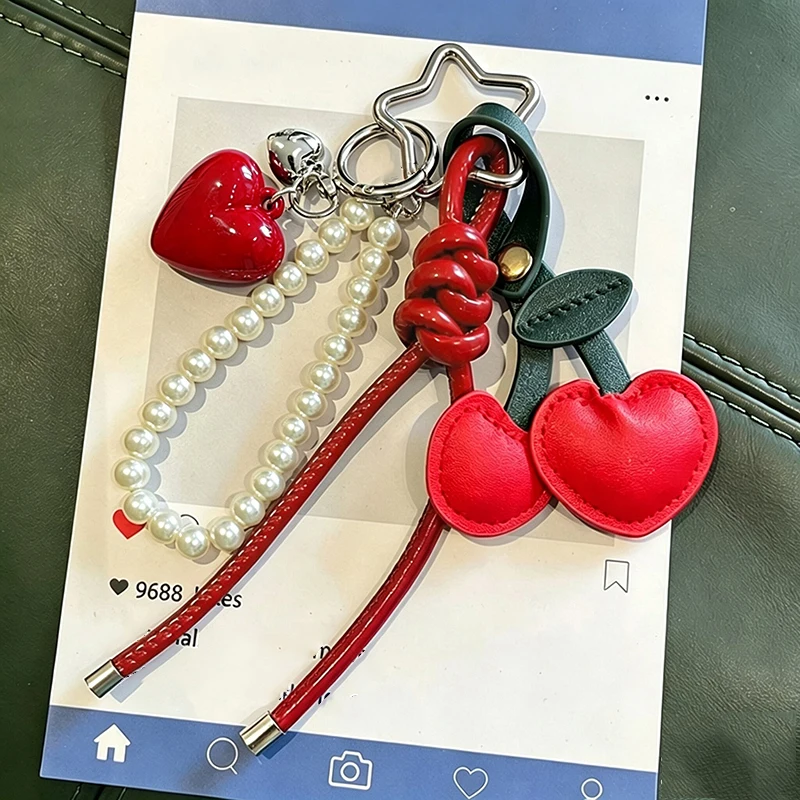 Y2K Lederseil Rote Kirsche Schlüsselanhänger Perlen Taschenanhänger Charm Anhänger Damen Trendiger Schlüsselanhänger Dekoration – Detail 6