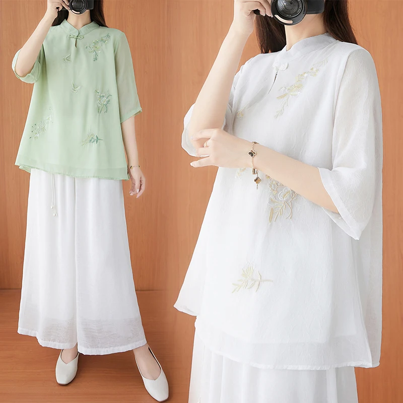 

High-End Retro Embroidered Loose Women's T-Shirt Base Layer Shirt Brand plus Size Summer New Style Commute Artistic Style