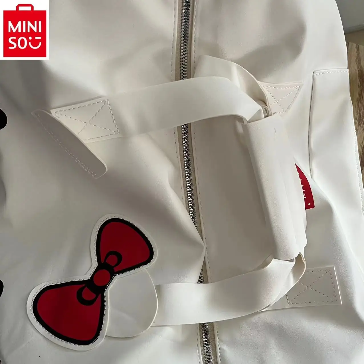 MINISO Sanrio Cartoon Cute Hello Kitty Bow PU di alta qualità borsa da viaggio a tracolla portatile di grande capacità impermeabile e durevole