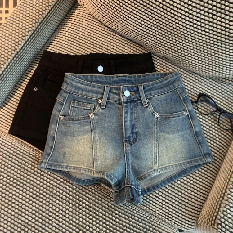 

Американские ретро-шорты на одной пуговице для женщин: летние, новые, стильные, дерзкие, с высокой талией, утягивающие, универсальные.