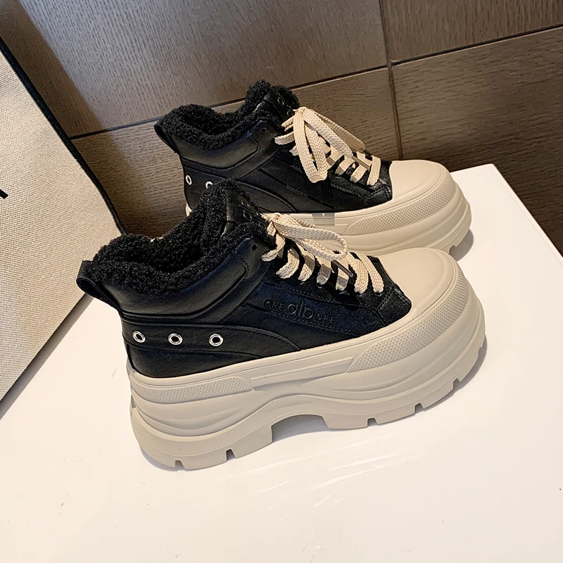 النساء أحذية الثلوج جديد الشتاء عالية أعلى أفخم الأحذية القطنية الدافئة 7 سنتيمتر سميكة وحيد المضادة للانزلاق في الهواء الطلق حذاء من الجلد مكتنزة حذاء رياضة من الجلد