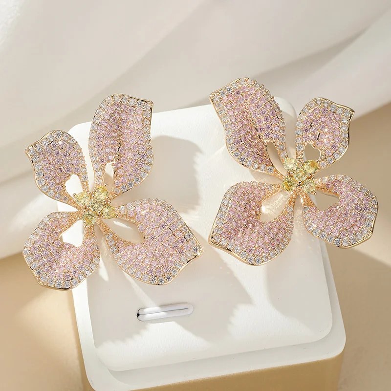 SENYU Luxury Gold-Tone Orchid Flower Stud Earrings Pink Ombre Cubic Zirconia with Yellow Center Stones Romantic Wedding Jewelry