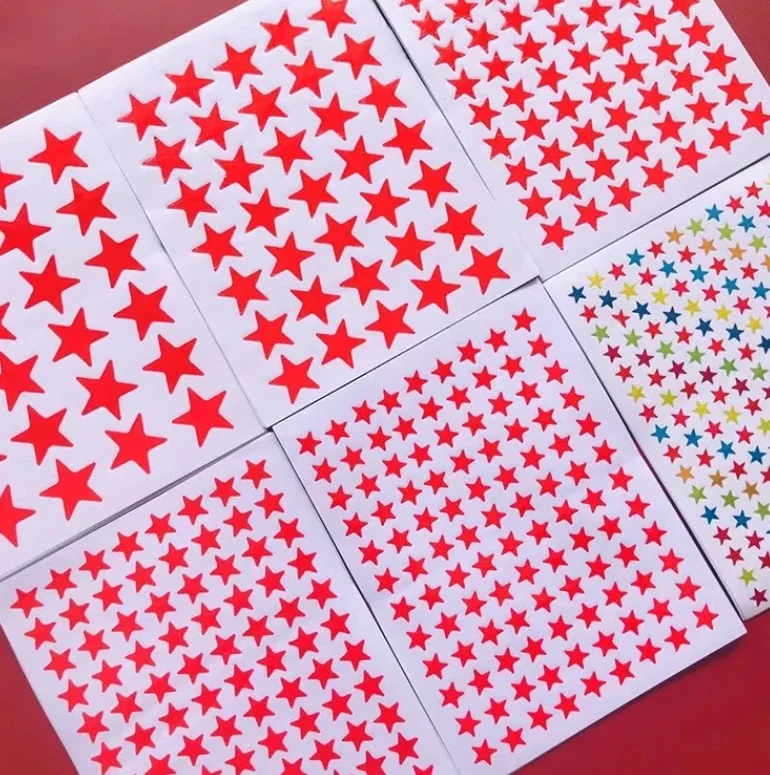 1Pack 10 Sheets 880Pcs Classic Self-Adhesive Star Stickers Stationery Reward Labels for Kids Students Classroom Incentive 