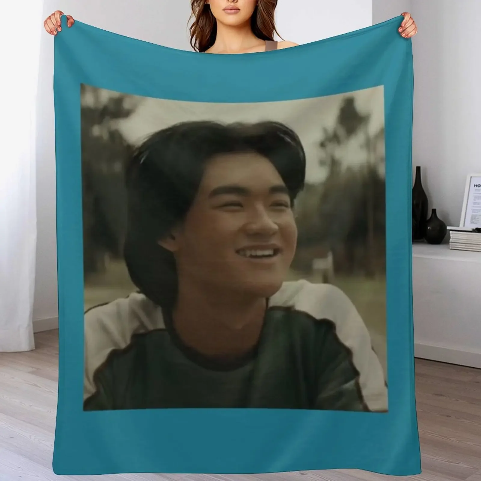 

Bruce Yamada Throw Blanket warm winter For Sofa Thin Plaid on the sofa Single Blankets