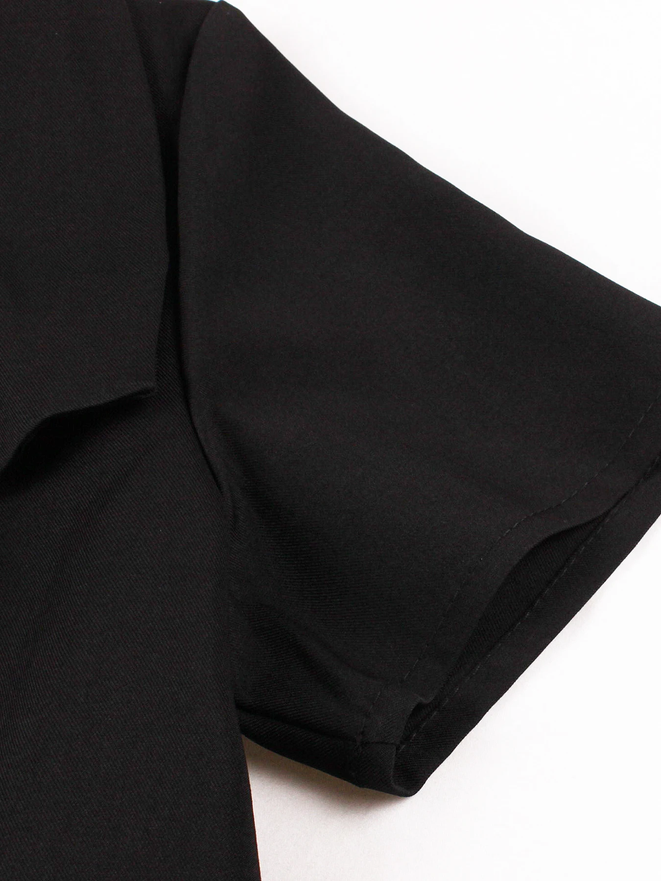 Tonval Schwarze Kleider mit herzförmigem Ausschnitt, Applikationen und Details, elegante 50er-Jahre-Kleidung für Damen, plissiertes Kleid im Vintage-Stil mit Gürtel