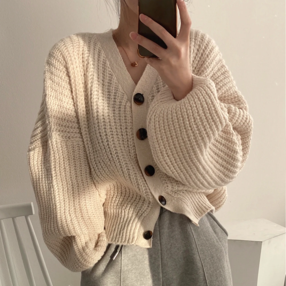 Autumn/Winter Solid Color V-neck Versatile Sweater Jacket Women\'s Loose Large Balloon Sleeve Thick Knitted Cardigan Cropped Top