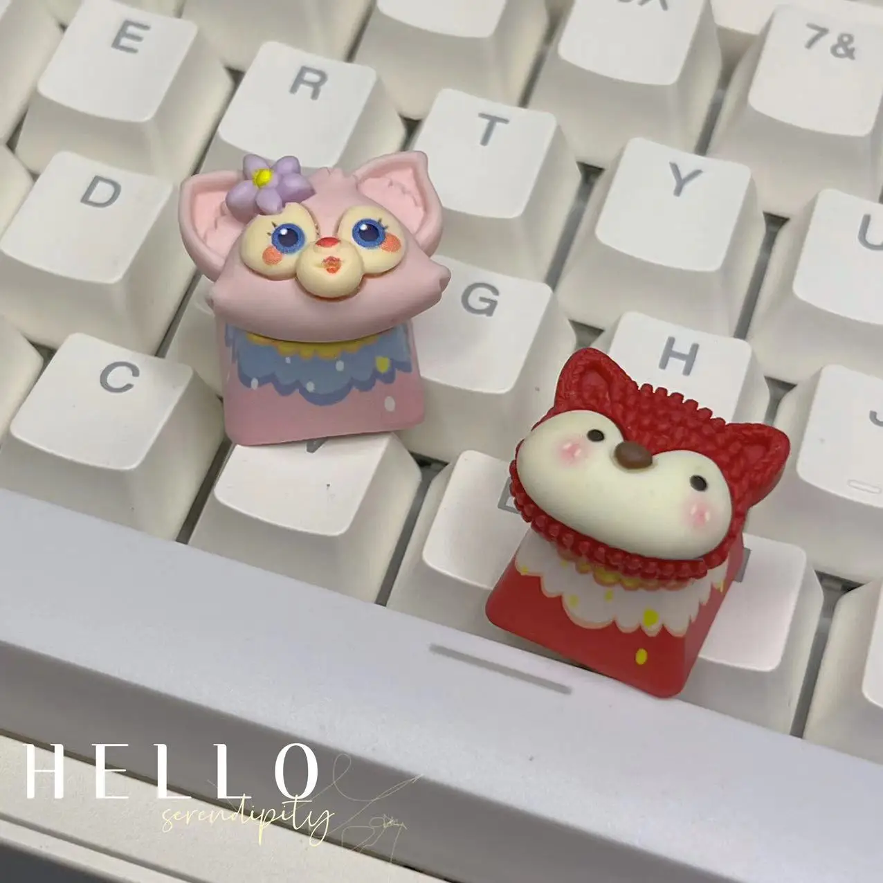 DIY handmade Gúnyrajz Anime Foxi keycaps Kreatív Műkődés Gépi Kulcskarika dekorációs Elárusítónő Rózsaszínű keycaps