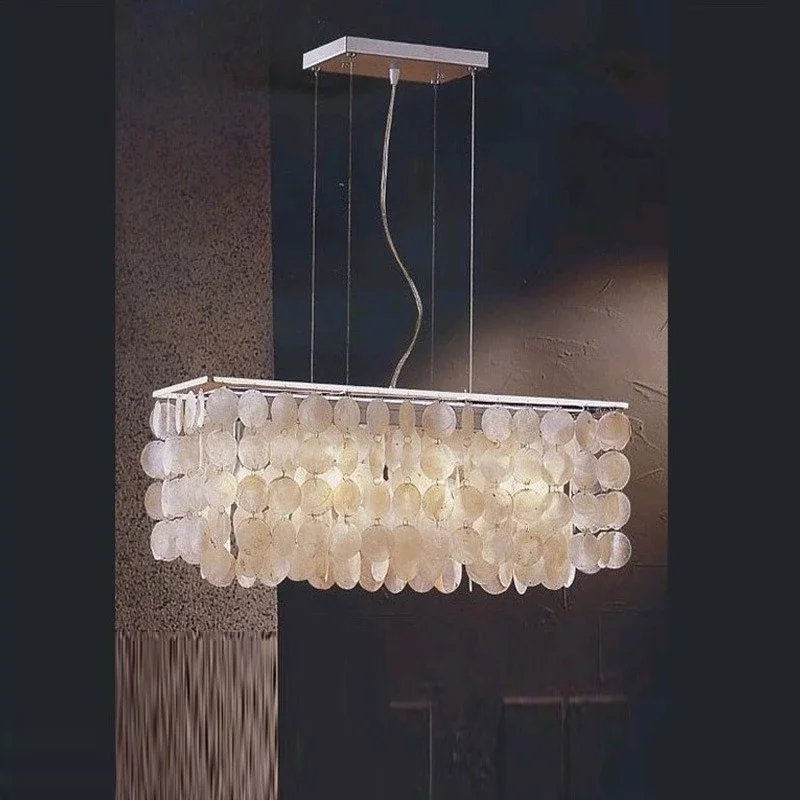 Plafonnier suspendu au design moderne, design romantique, en chrome doré, éclairage d'intérieur, luminaire décoratif de plafond, idéal pour un salon ou un restaurant