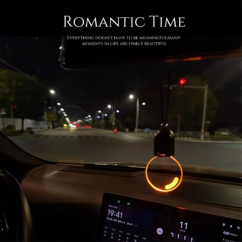 1Pc Retro Style Atmosphere Breathing Light, Acrylic Mini Car Rearview Mirror Decoration Pendant, Bulb Shape Accessory