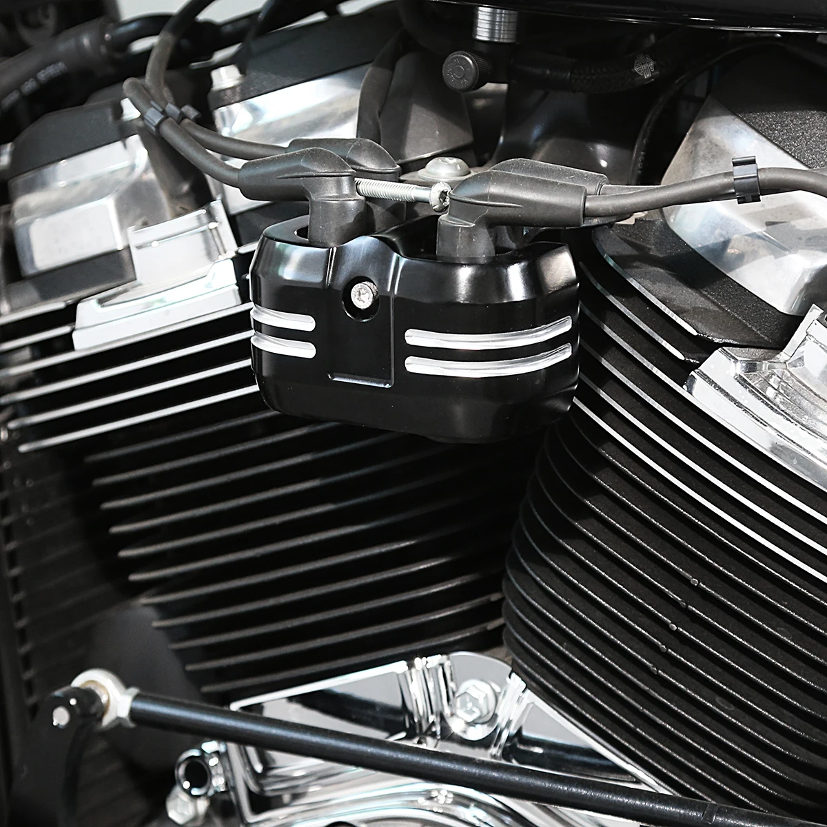 Gloss Black Shallow Cut Ignition Coil Cover For Harley Softail Fatboy Slim Street Bob Breakout Low Rider Fat Bob 18-23