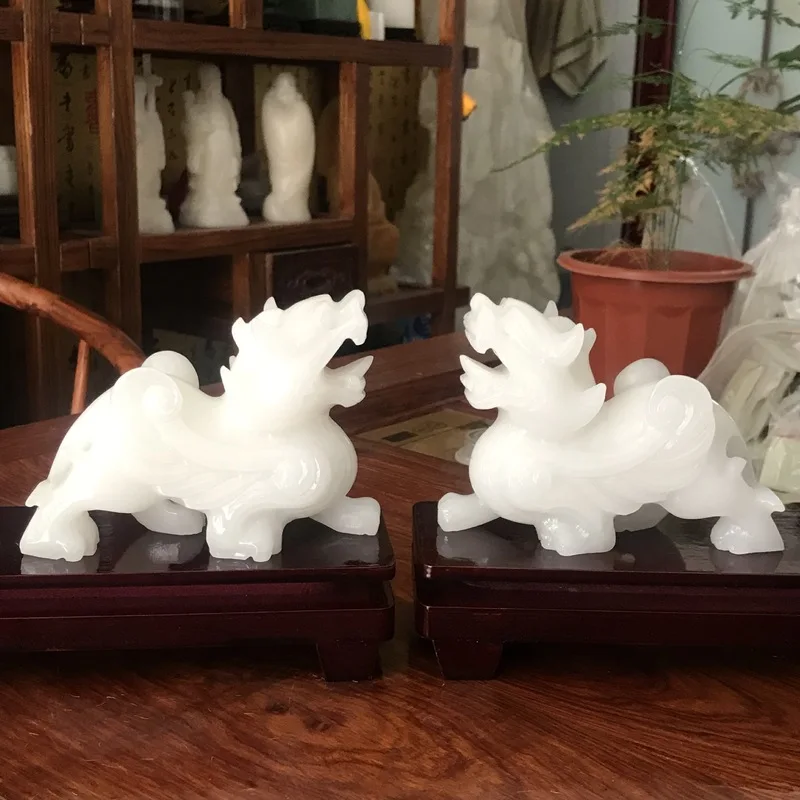 Afghan jade Pixiu ornament with wings, flying Pixiu jade figurine, craft decoration, corporate and personal gift