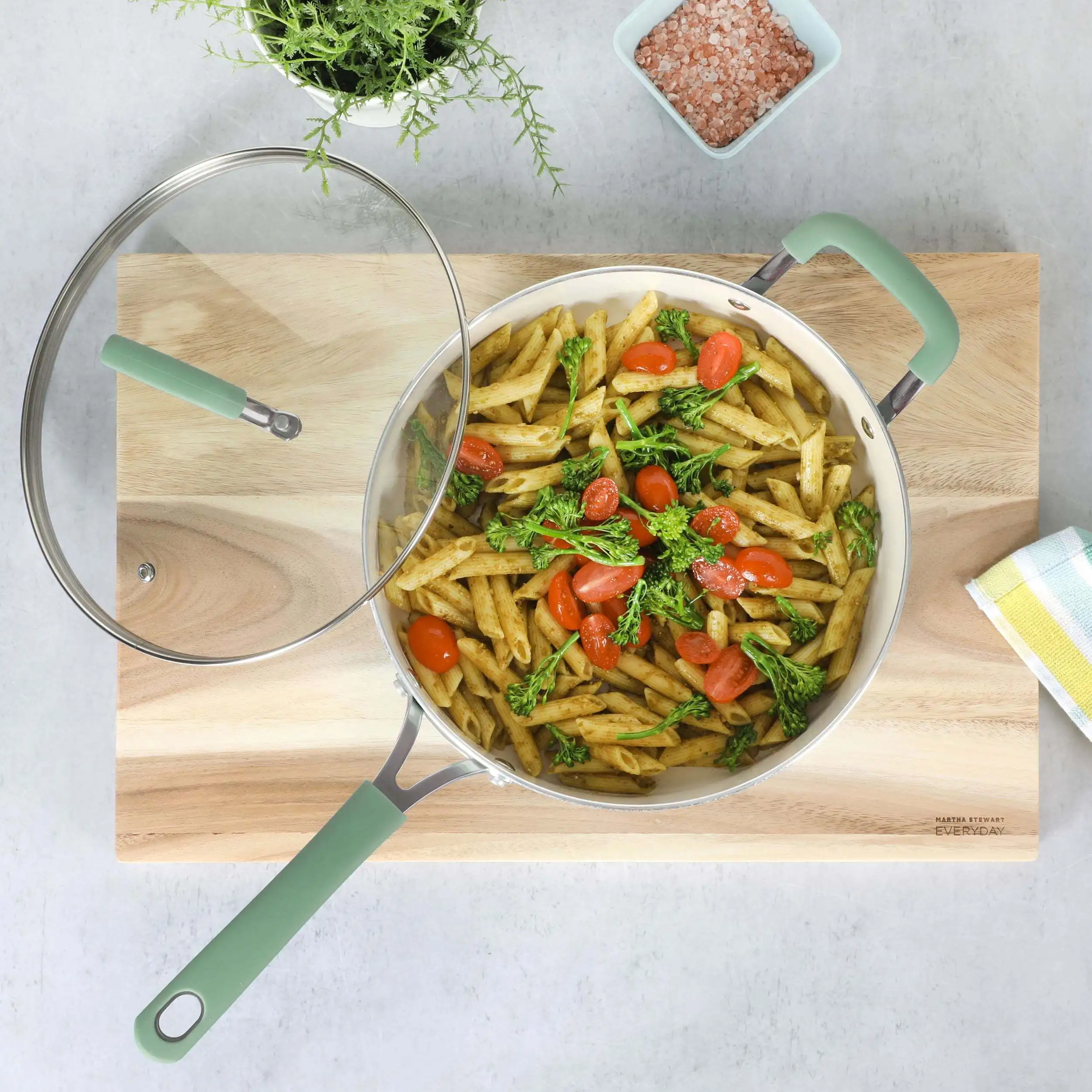 Non Stick 4.5-quart Ceramic Saute Pan with Lid