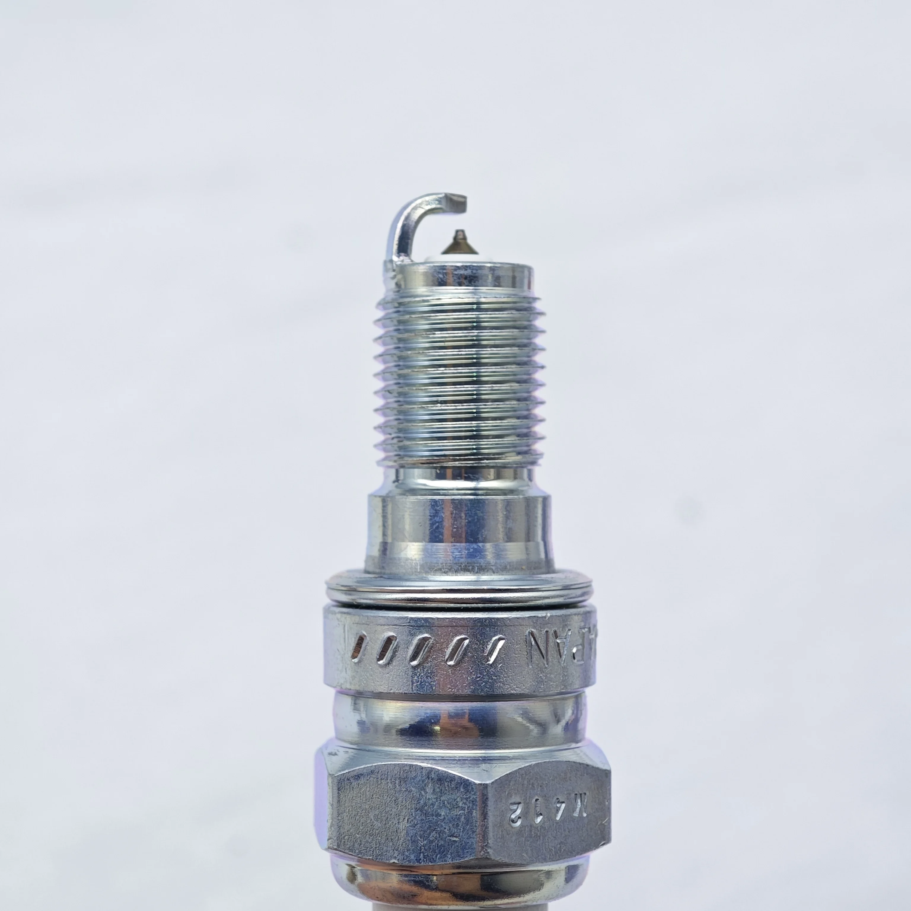 1pcs Original NGK Spark Plug CR9EHIX-9 Suitable For Upgrade CR9EH-9 etc