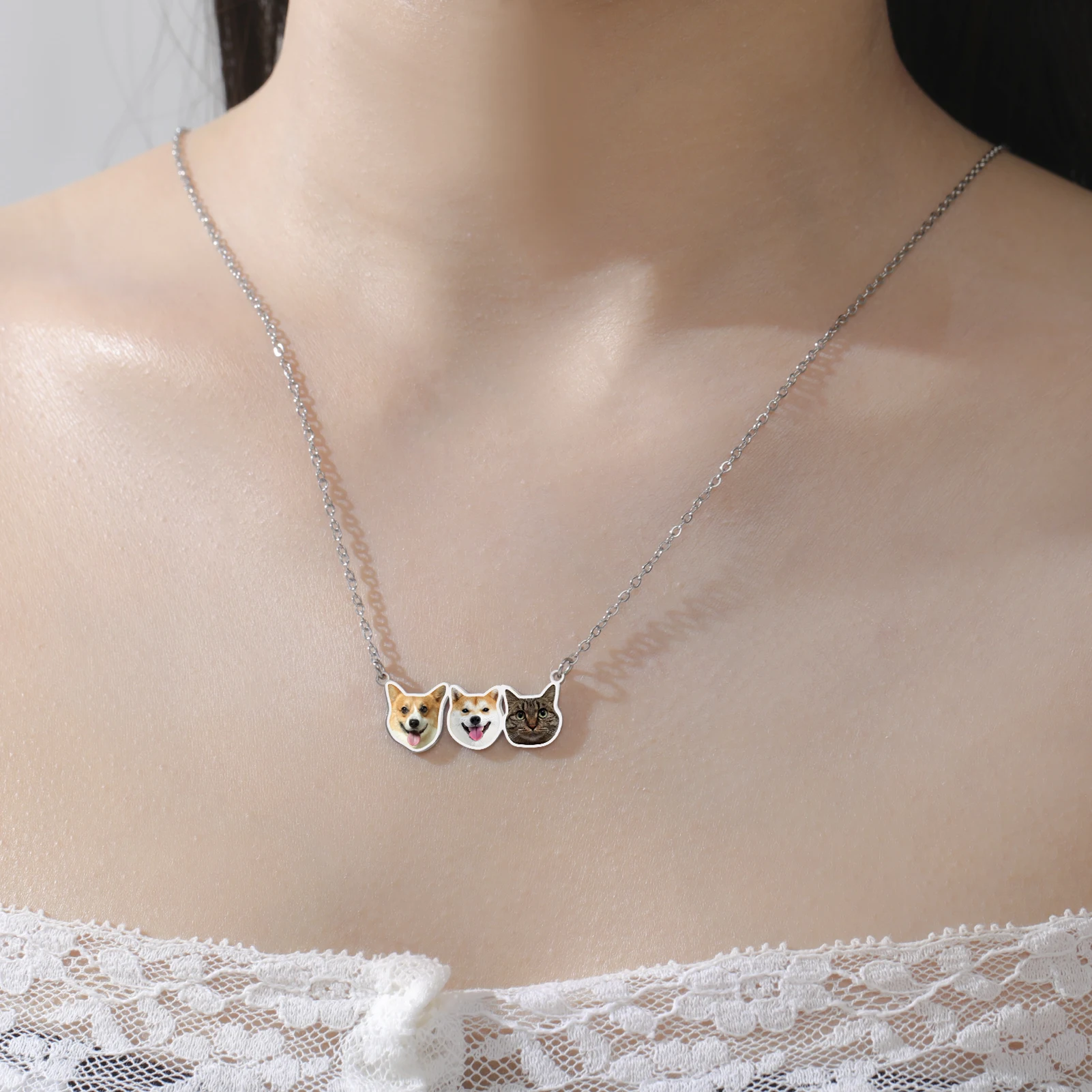 

Color Printed Pet Avatar Necklace Retaining Cute Moments Beloved Pets Wearing Cute Pets Around Neck Suitable Those Love Cherish