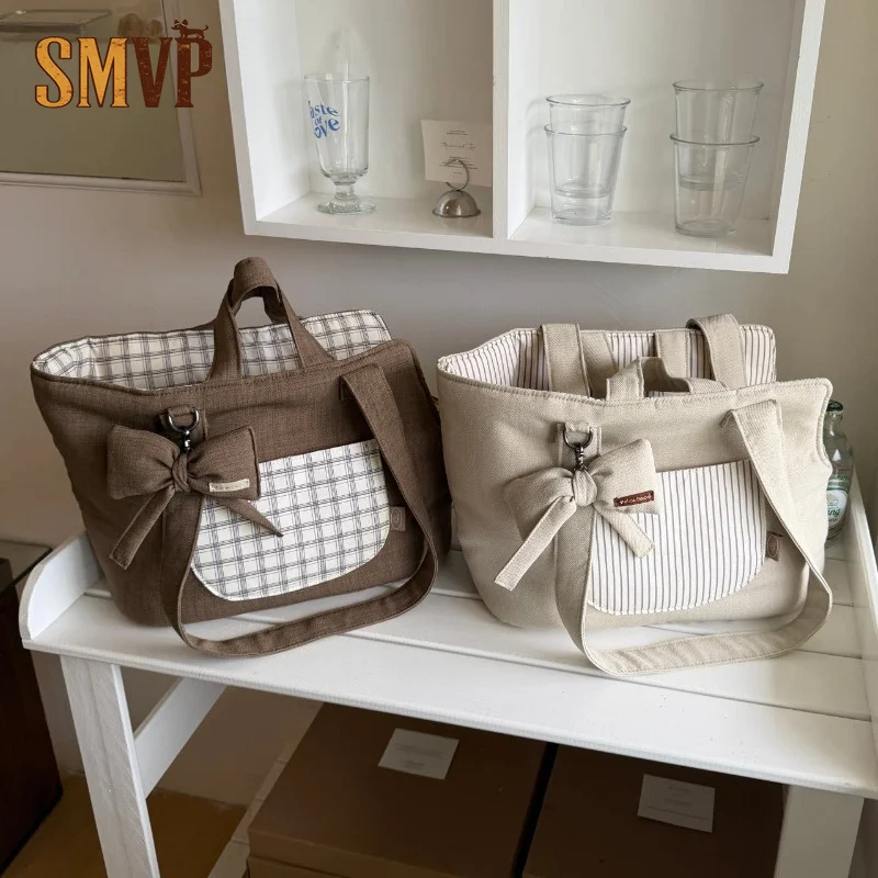 Soft Portable Bowknot Plaid Pet Tote Bag Single Shoulder Handbag Outdoor Travel Daily Pet Carrier Bag for Small Cat and Puppy