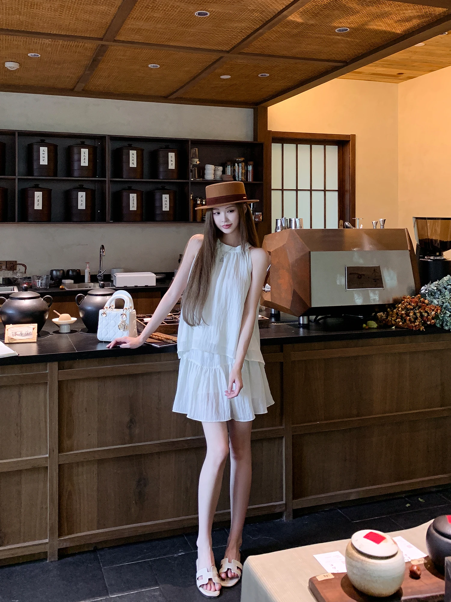 

White Korean Sle Chic Outfit Beautiful Miss Rich Sle Small Set Perfect for ort Women Summer Faion Set Women's Clothing