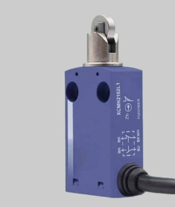 

Brand New Original XCMN2102L1 XCMN2102L2 waterproof limit switch XCMN2103L1 4-core 1-meter cable XCMN2115L1 Fast delivery