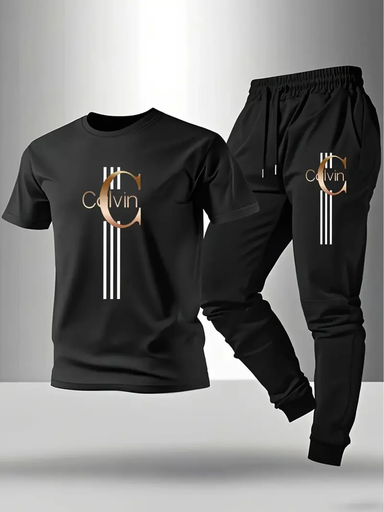 

Мужская футболка с коротким рукавом и спортивные штаны до щиколотки в тон, с носками в тон, с носками в тон и спортивными штанами в тон, с носками в тон и спортивными штанами в тон, с носками в тон и спортивными штанами в тон, с носками в тон и спортивным