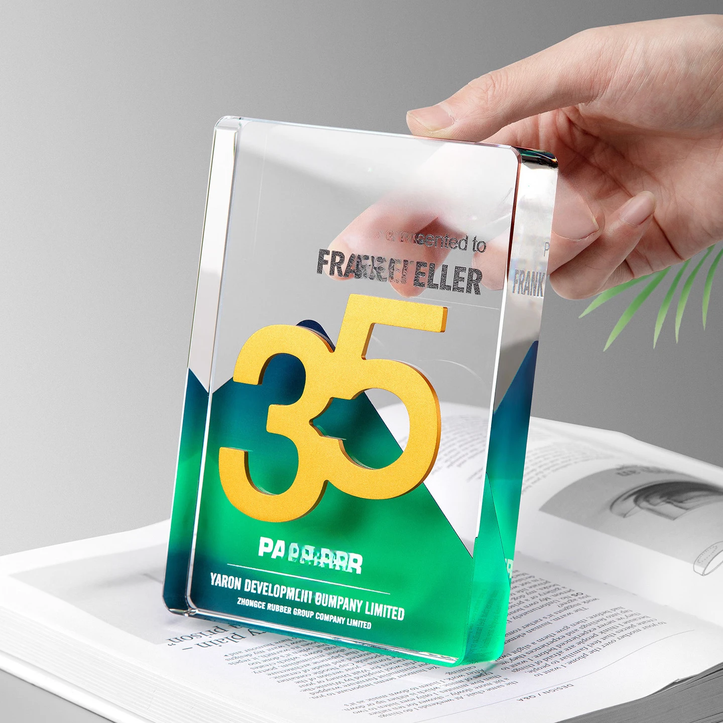 

Customized aluminium Digital Year Anniversary Crystal Trophy Company Annual Meeting Award, Carving Anniversary Commemoration 1Pc