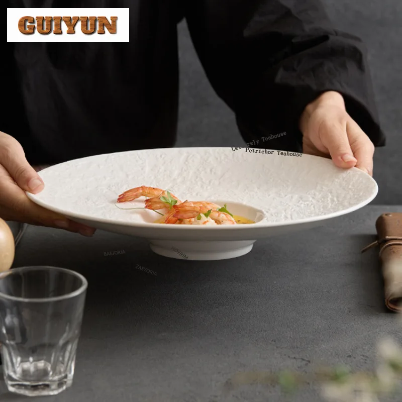 HOYIHM Carved Texture White Hat-shaped Serving Plate Soup Plate Sharing Plate Dish Fish Ramen Tray Western Cuisine Dishware