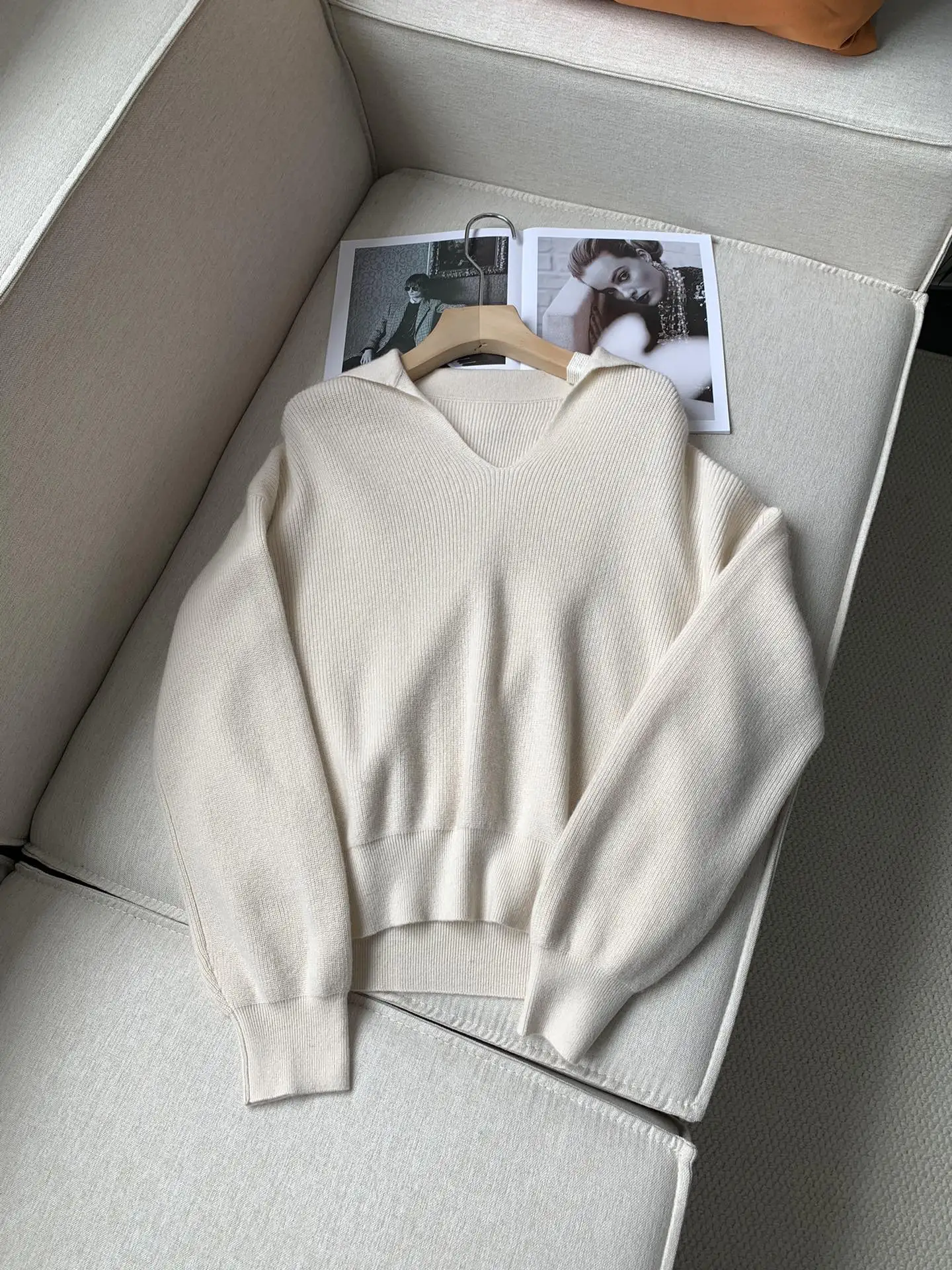 Autumn 2024 Women\'s Cashmere Sweater Suit Knitted Long-sleeved Pullover Sweater + Stretch Knit Skirt Woman Clothing 2-Piece Set