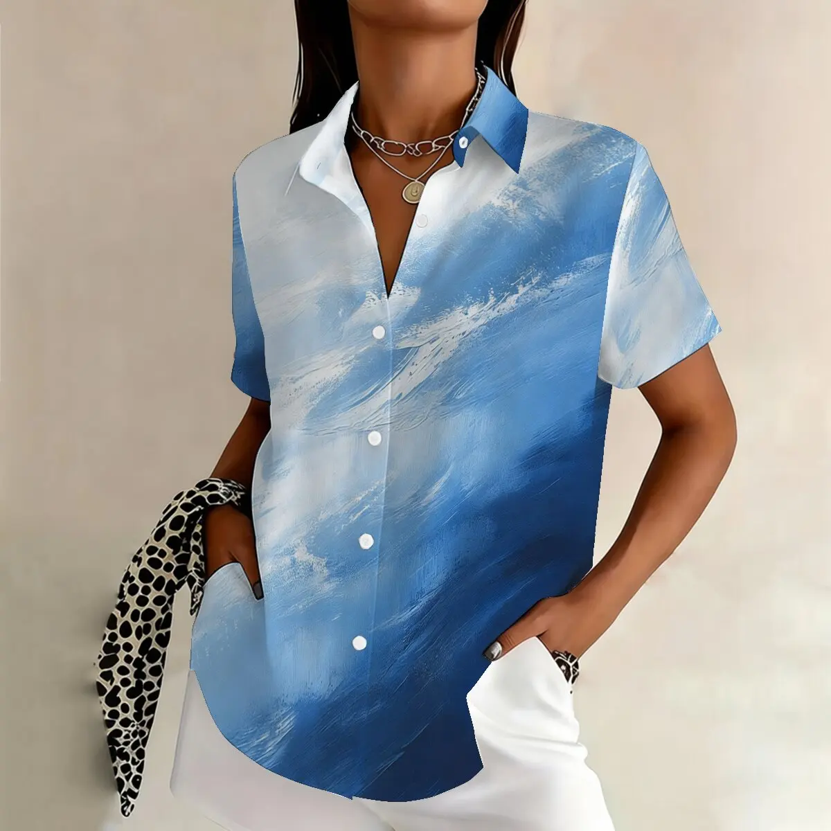 

Trendy plus-size women's short-sleeve shirt, blue-and-white graffiti, fresh and casual,suitable for street fashion and workplace