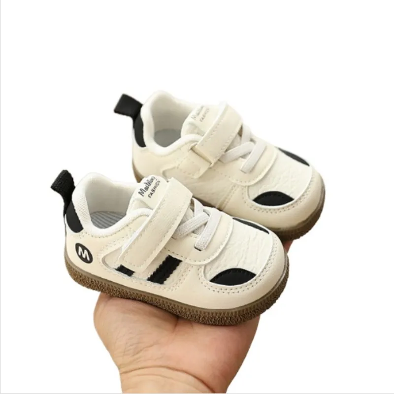 

Baby walking shoes autumn boys' breathable leather surface soft sole anti slip sports shoes girls' versatile casual board shoes