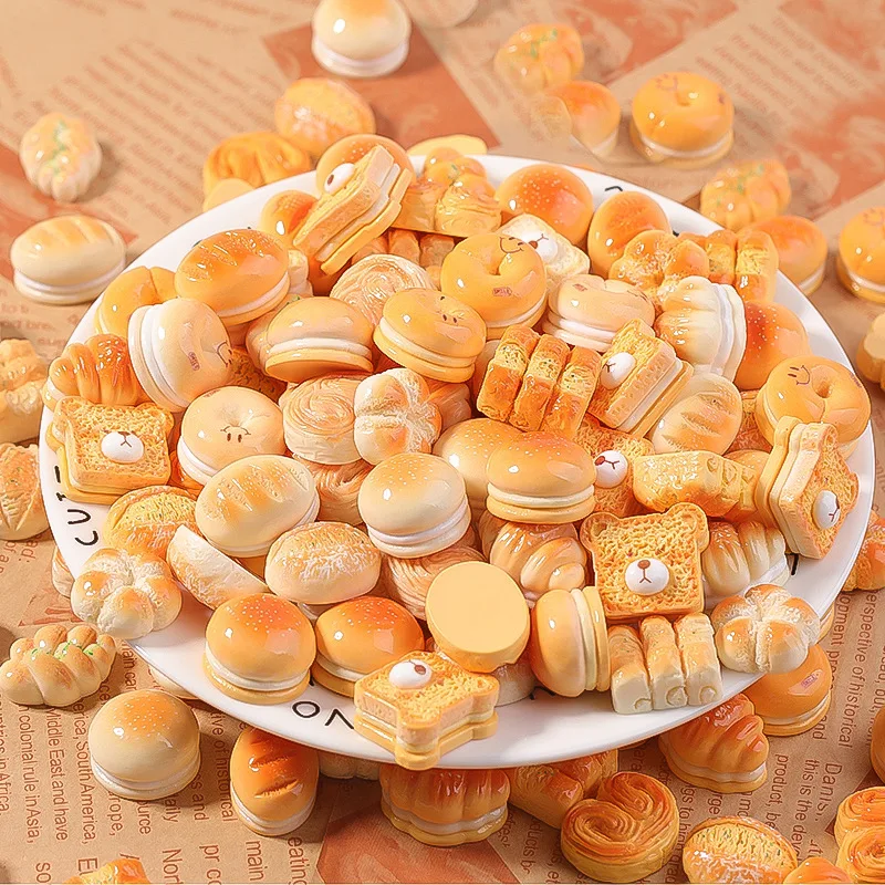 

3pcs Mini Bread Toast Donut Cake Roll Dessert Food Kitchen Model Resin Toy Diy Accessories Cartoon Simulation Food Play Keychain