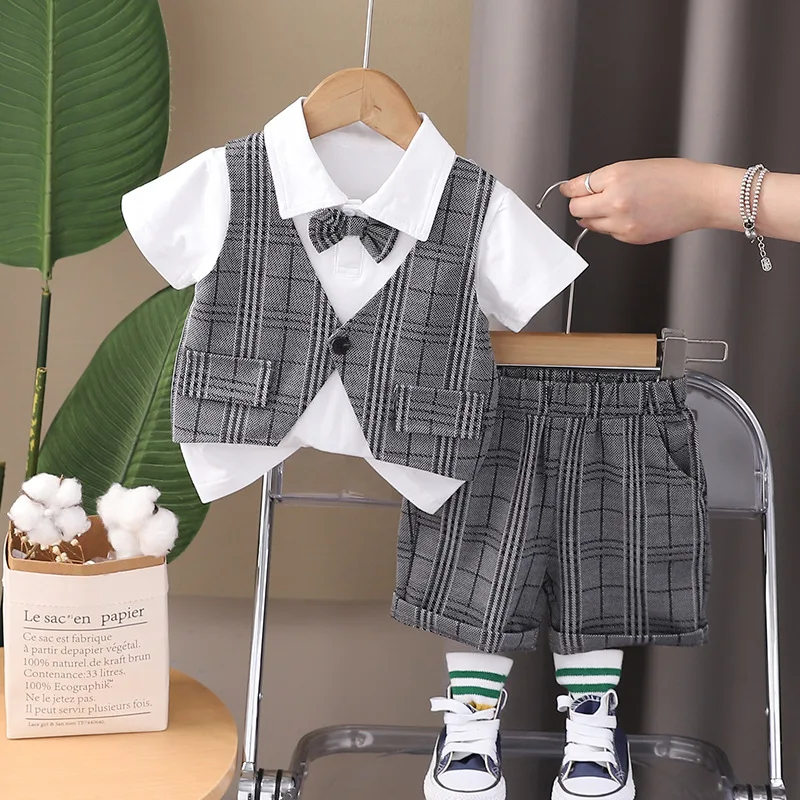 

2024 Toddler Summer Outfits for Baby Boy Clothes 1 To 2 Years Plaid Turn-down Collar Short Sleeve Shirts and Shorts Kids Suits