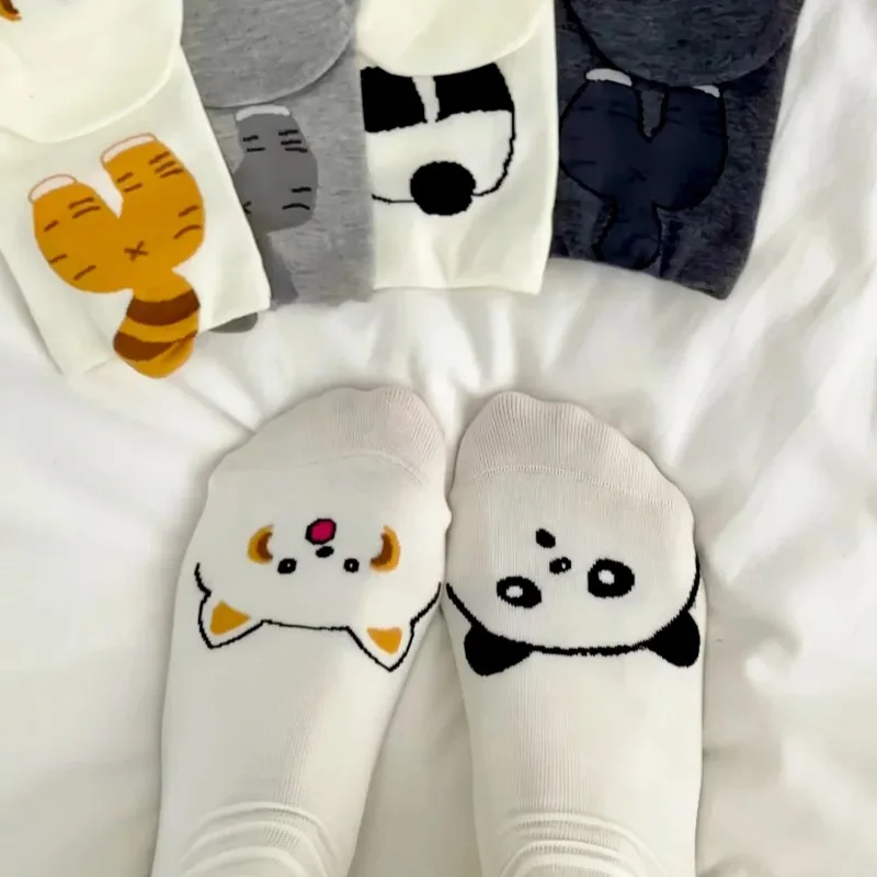 2026 جديد الكورية الكرتون جوارب بصور حيوانات جوارب قطنية Kawaii الأوسط جوارب أنبوبية الباندا الراكون الطباعة المنزل الطابق جورب زوجين الهدايا