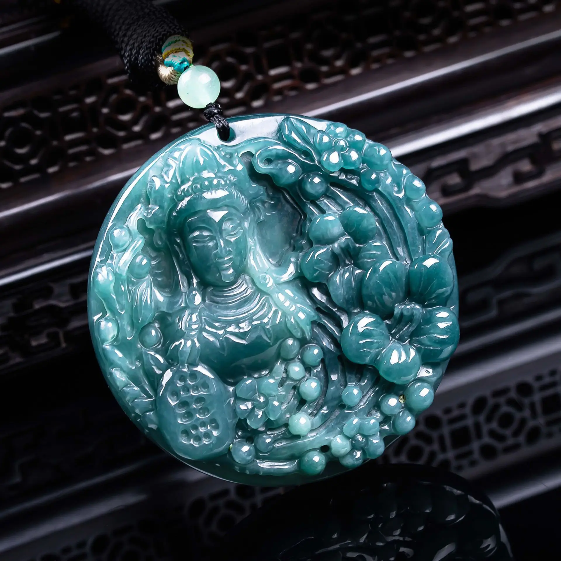 

Natural Burmese Jadeite Guanyin Pendant Necklace Fashion Accessories Charm Real Jade Carved Amulet Luxury Gifts for Women