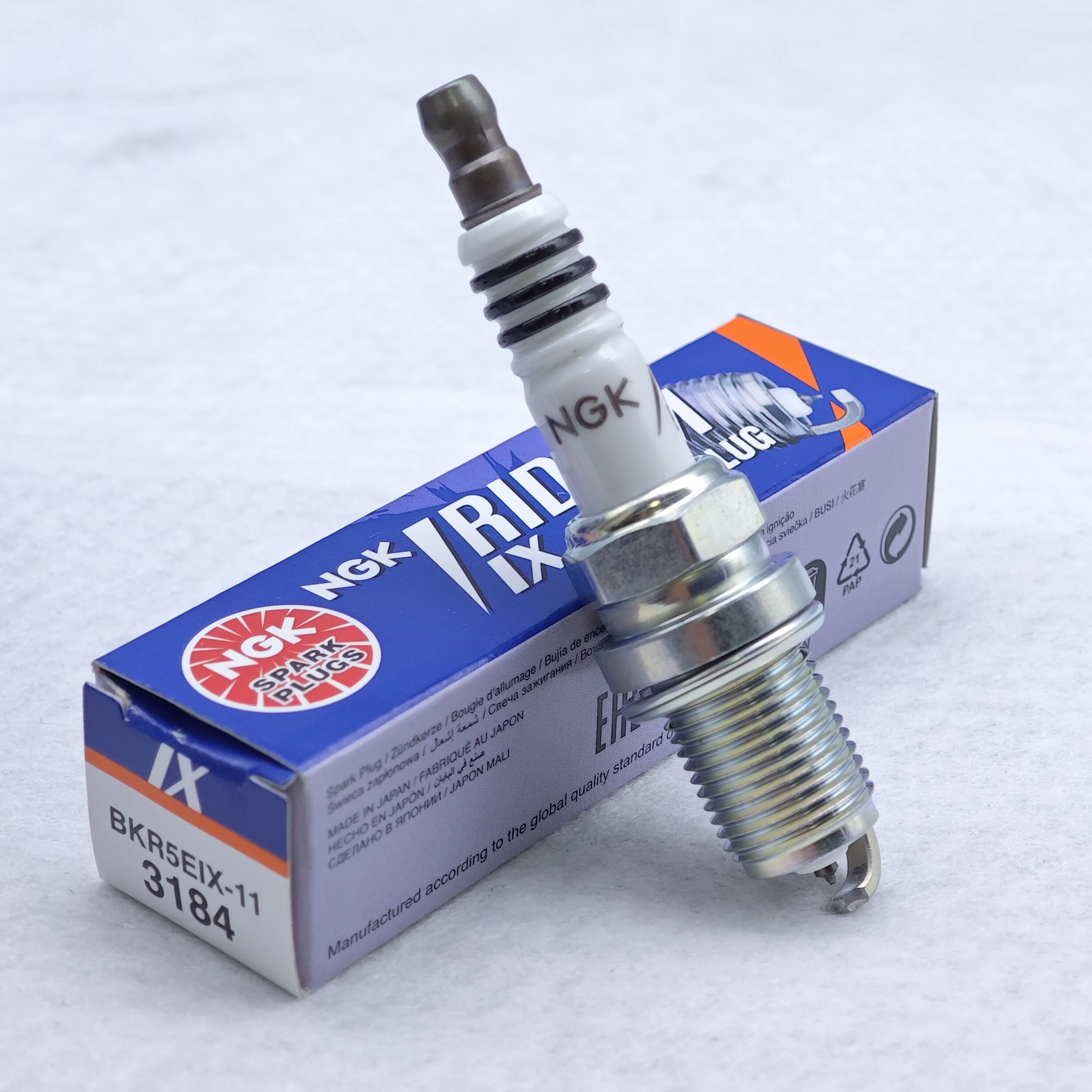 

1pcs Original NGK IX Spark Plug BKR5EIX-11 3184 Upgrade BKR5E-11