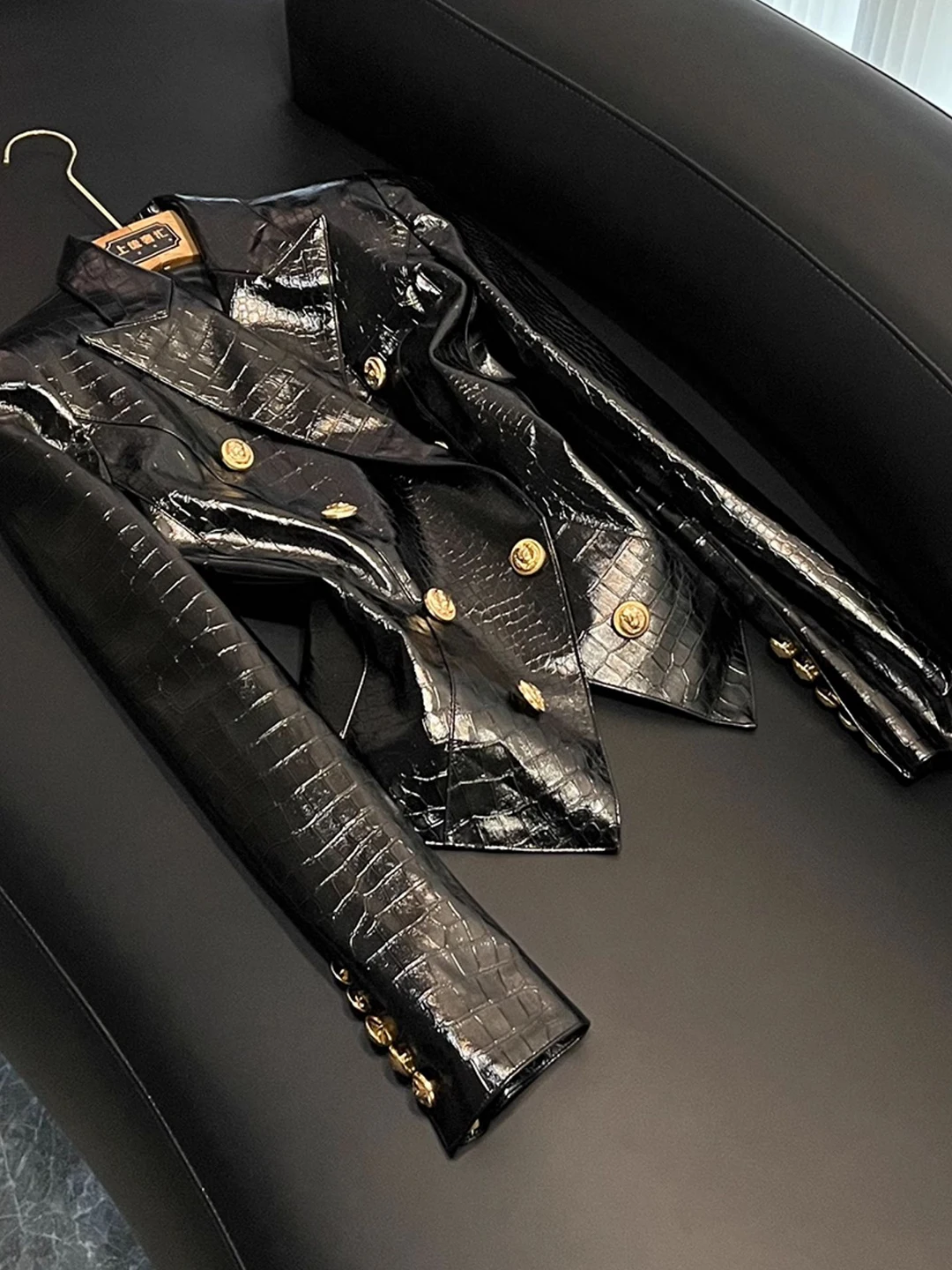 

New Bla PU Leather iny oulder Padded Slim Fit Waistcoat Cross-Border Jaet Top Trendy B267 Commute Sle Long Sve