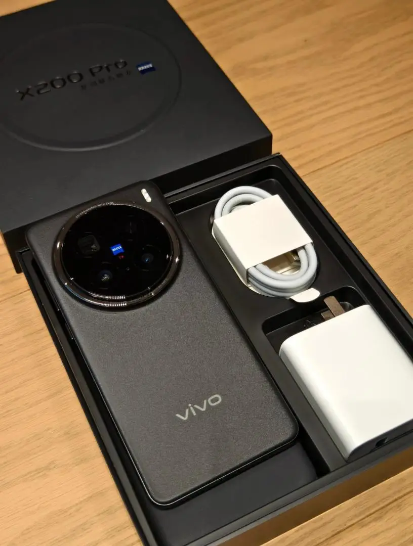 النسخة الصينية VIVO X200 Pro النسخة الصينية Dimensity9400 بطارية 6000mAh 90W SuperVOOC 30W كاميرا خلفية لاسلكية 50MP 6.78 "120HZ #4