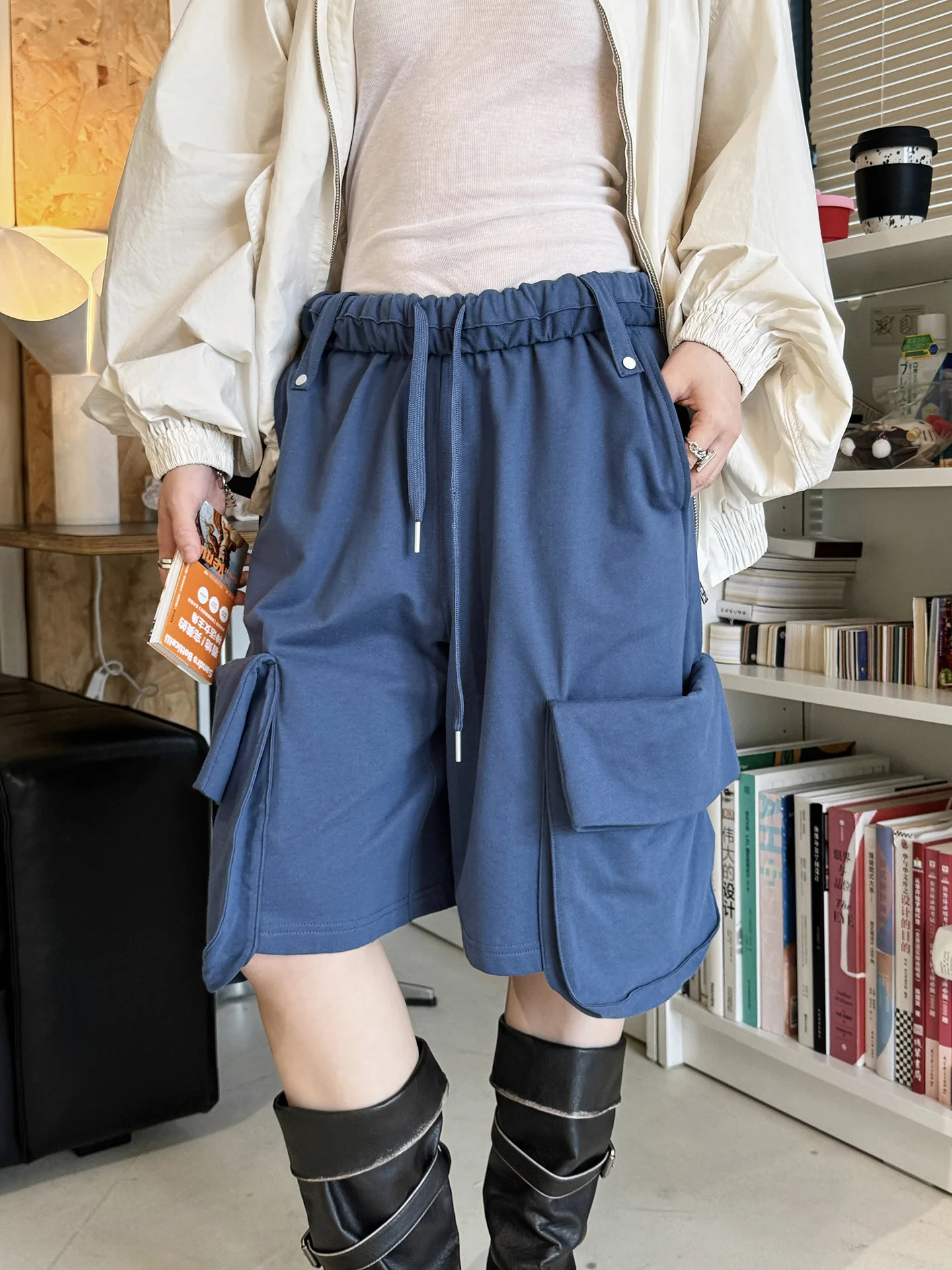 

2026 Women Casual Stretch Waist Midi Length Pants Fashion Pocket Design Wide Leg Knee Length Summer Pants Women Clothes Trousers