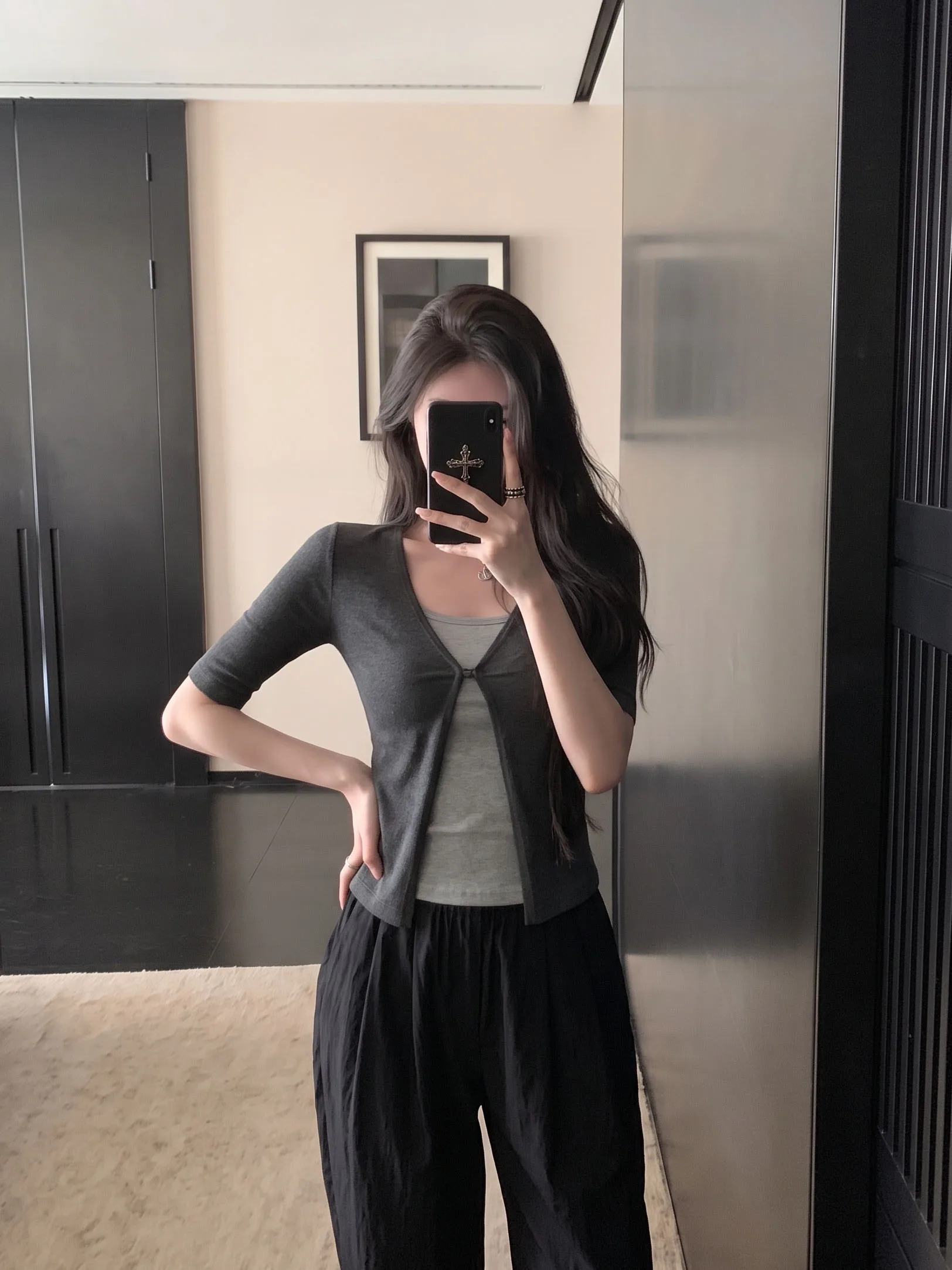 Color Block Design V-Neck Mid-Sleeve T-Shirt Women's Early Autumn New Style Slimming Versatile Daily Wear Ladies Top
