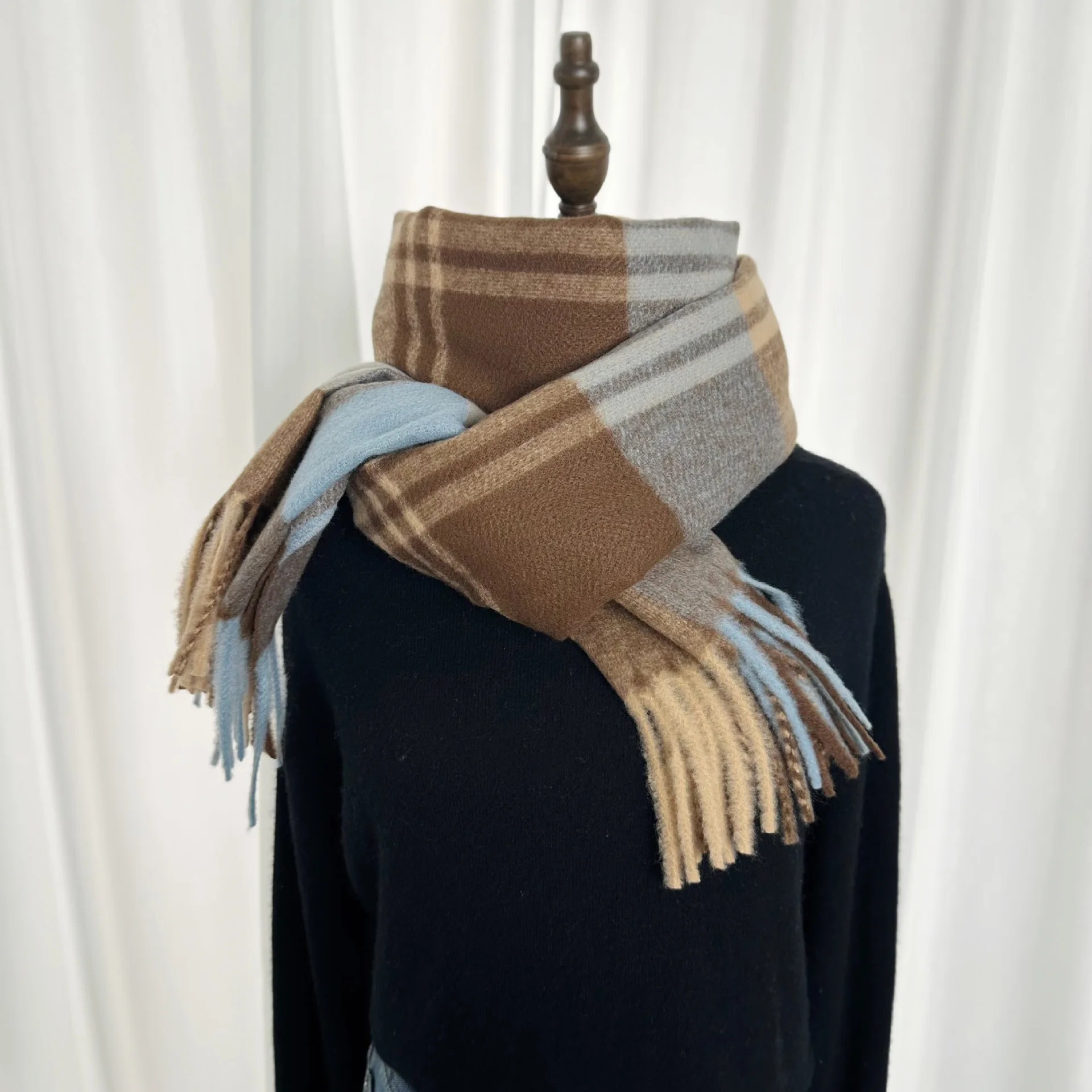 

Клетчатый шарф из искусственного кашемира с бахромой, женский высококачественный британский клетчатый женский шаль, теплые ветрозащитные шарфы, осень-зима Wh268