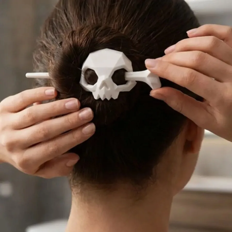 1/2pcs Halloween Punk Style Skull Hair Sticks Women Ghost Skull Hollow Hair Clip Durable Skeleton Hairpin Halloween Party Hair view 2