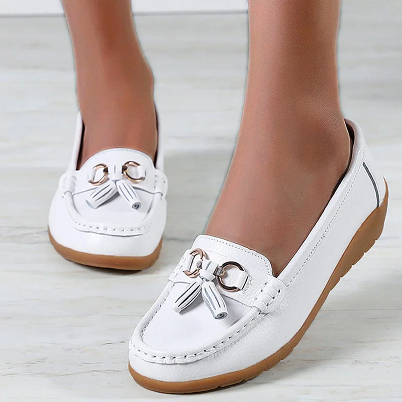 Women Flats Fashion Genuine Leather Tenis Nurse Shoes Moccasins Shoes Women Slip On Flat Shoes Retro Zapatos De Mujer Plus Size