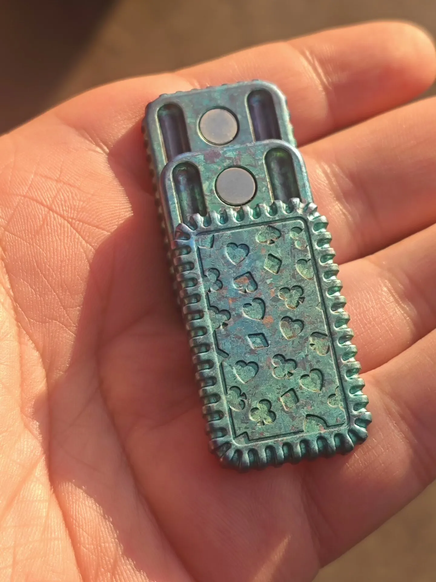 One Year Limited Biscuit Promotion, Titanium Alloy Material, Clown Orange EDC, decompression toy