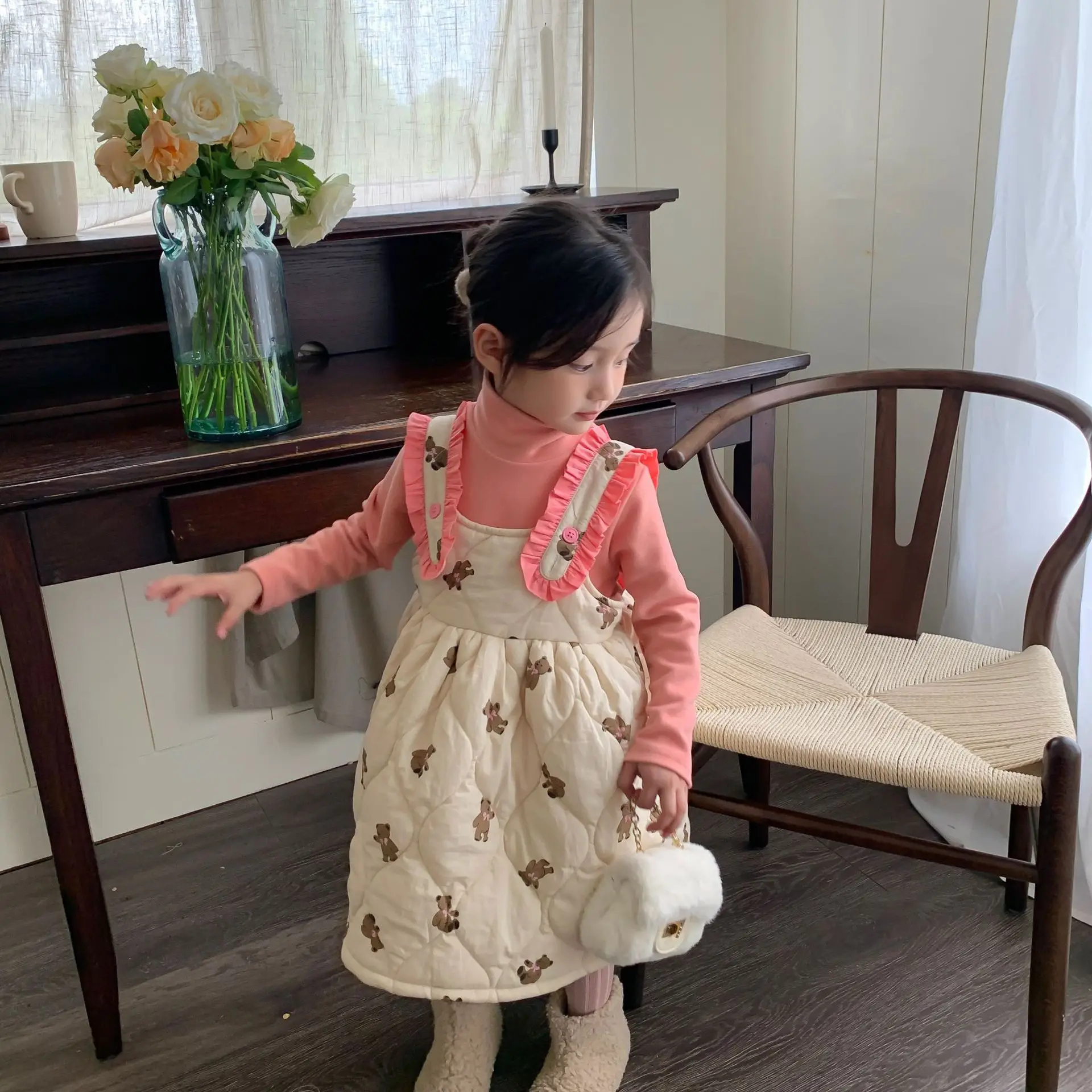 

2022 Autumn and Winter New Korean Children's Clothing Children's Bear Quilted Dress Girls Cotton Skirt Suspender Skirt