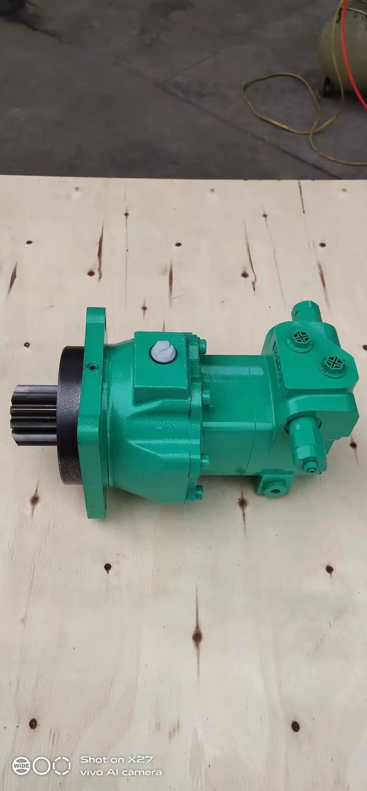 Swing Motor 15PC25B1115-C for  VIO20-3 Mini Excavator Eaton Hydraulic Motor China Factory