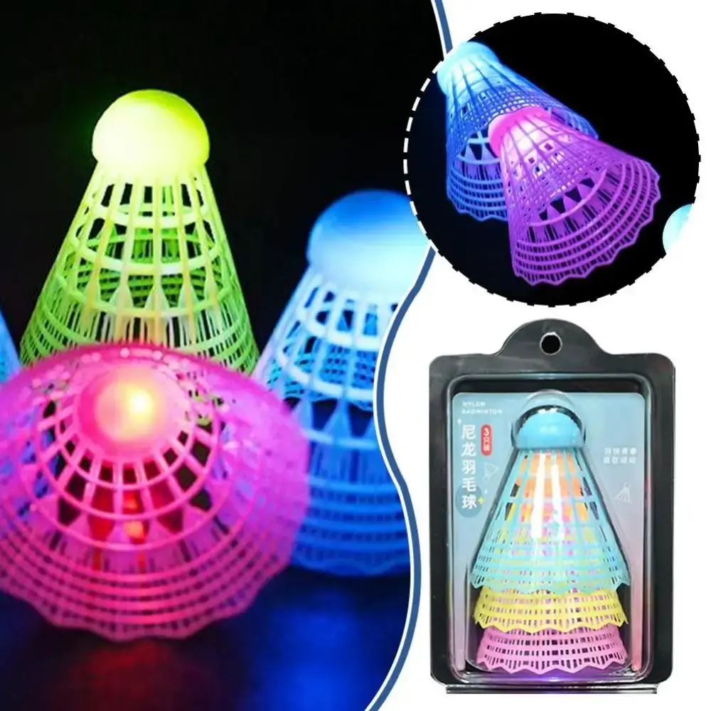 라이트 업 LED 배드민턴 빛나는 조명 공 빛나는 배드민턴 공 다채로운 나일론 조명 셔틀콕 야외 게임