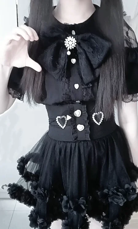 

Japanese Sweet Girls' Versatile Solid-color Top and High-waisted Skirt Set Mass-produced Short-sleeved Bow Off-shoulder Shirt
