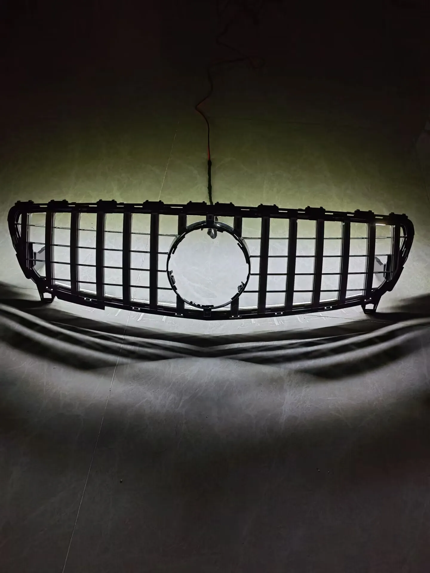 

Fit For Mercedes W205 Grille C205 S205 C-class 2014-2021 C200 C260 C180 C250 C300GT with LED front bumper light grille Coupe AMG