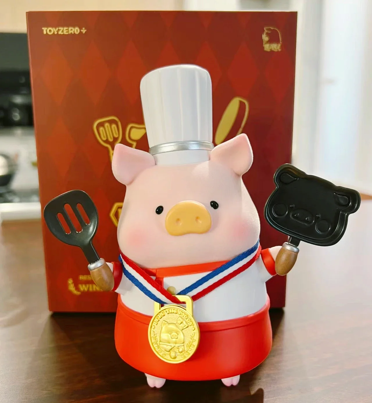 Extra Size LULU The Piggy Chef Figure Toy Pigchelin Restaurant Pink Pig Cook in Hotel Ornament Art Toy Designer Collection