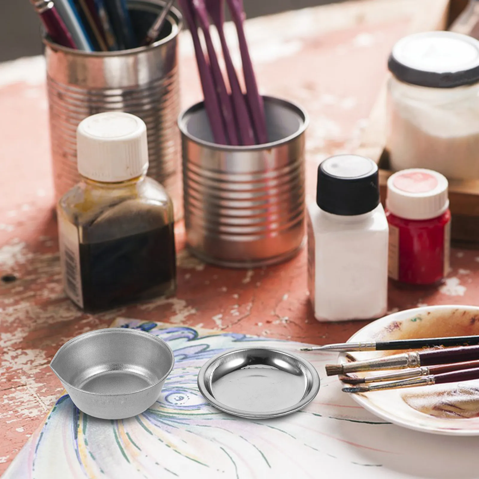 1Set Iron Paint Tray Round Mixing Palette Mini Pigment Mixer Paint Mixing Tray Easy Pour Spout for Scale Painting