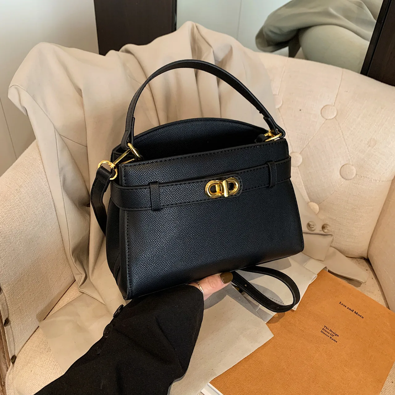 

Fashionable Kelly Bag - Retro Small Crossbody Purse, Premium Leather Handbag, Elegant Shoulder Bag for Women, Classic & Chic